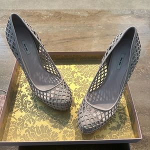 Miu Miu Napa Round Toe Platform Pump. Color - Cipria. Size 38